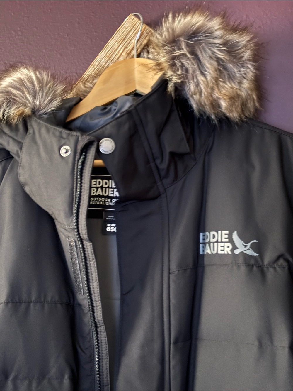 Eddie Bauer Black Quilted Puffer Jacket with Faux Fur Trimmed Hood - Picture 3 of 7